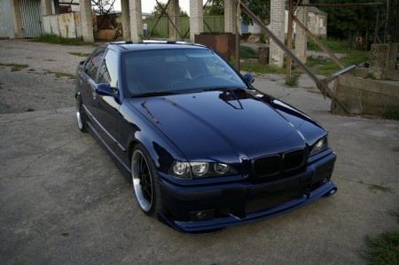 BMW e36 325i 150pk. 182.285 NAP. Uitbouw. 3750,-