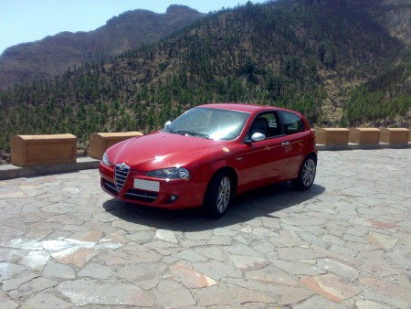 Alfa Romeo Alfa-147 1.9 JTD 3DR 2006 Rood Leer CLima Navi 6835,-